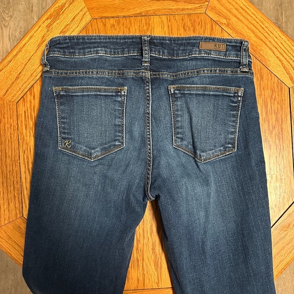 *KUT FROM THE KLOTH* Medium Wash Jeans Size 6S - Picture 4 of 8